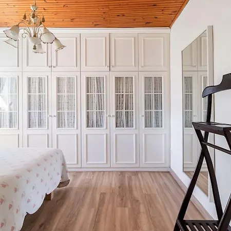 Casa Mozos, A 9 Kilómetros De Santander Y A 6 De Cabárceno El Astillero