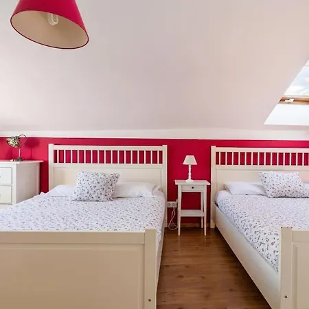 Casa Mozos, A 9 Kilometros De Santander Y A 6 De Cabarceno *