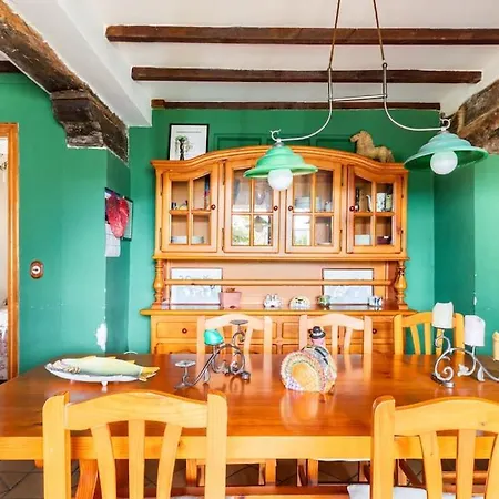 Casa Mozos, A 9 Kilómetros De Santander Y A 6 De Cabárceno * El Astillero