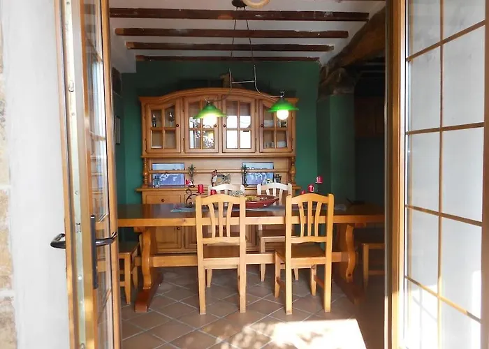 Casa Mozos, A 9 Kilometros De Santander Y A 6 De Cabarceno Holiday home El Astillero