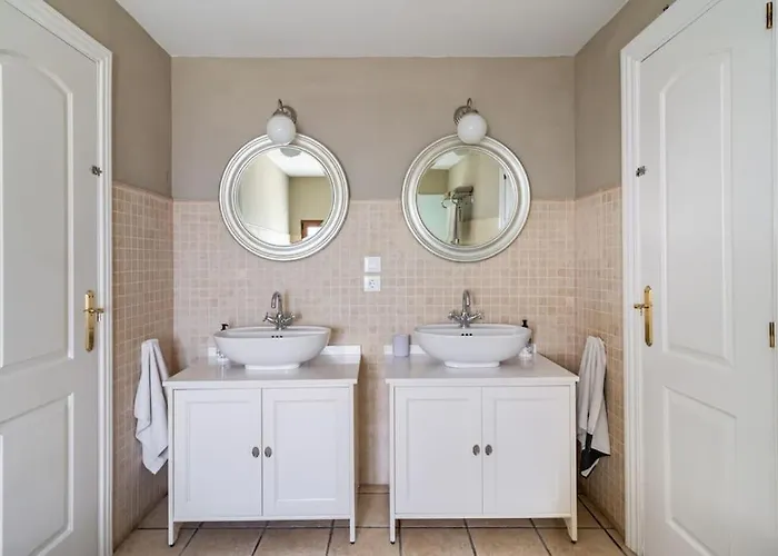 Casa Mozos, A 9 Kilometros De Santander Y A 6 De Cabarceno Holiday home *