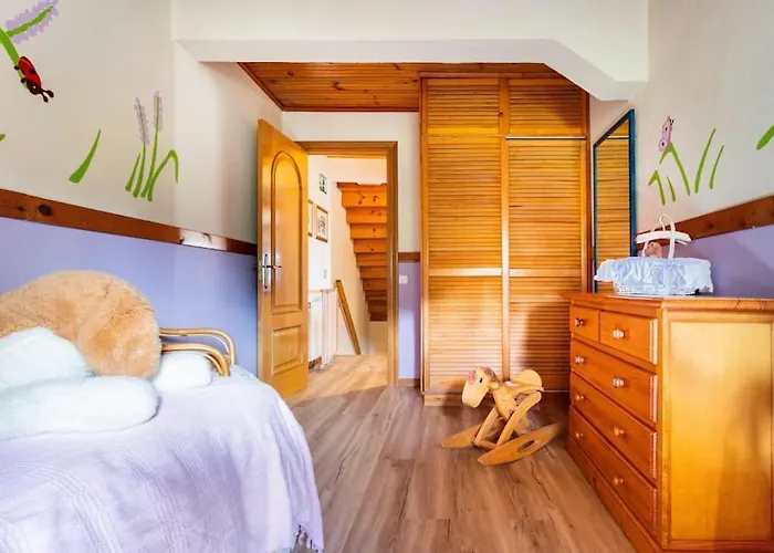 Casa Mozos, A 9 Kilometros De Santander Y A 6 De Cabarceno *