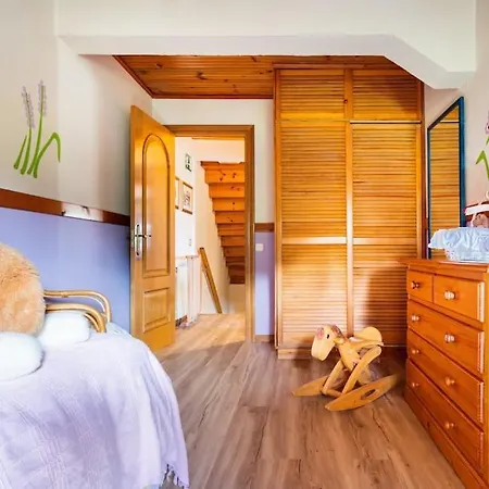 Casa Mozos, A 9 Kilometros De Santander Y A 6 De Cabarceno *