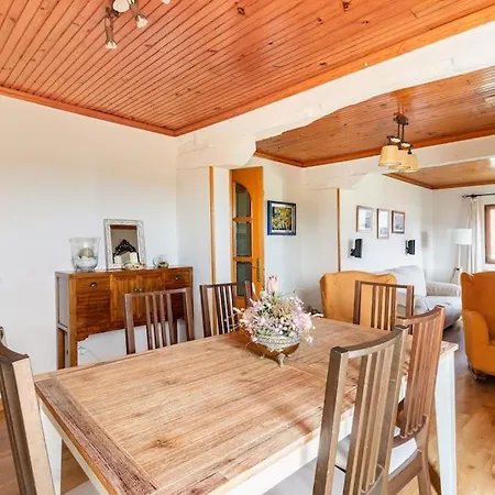 Casa Mozos, A 9 Kilometros De Santander Y A 6 De Cabarceno * El Astillero