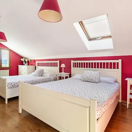 Casa Mozos, A 9 Kilometros De Santander Y A 6 De Cabarceno El Astillero